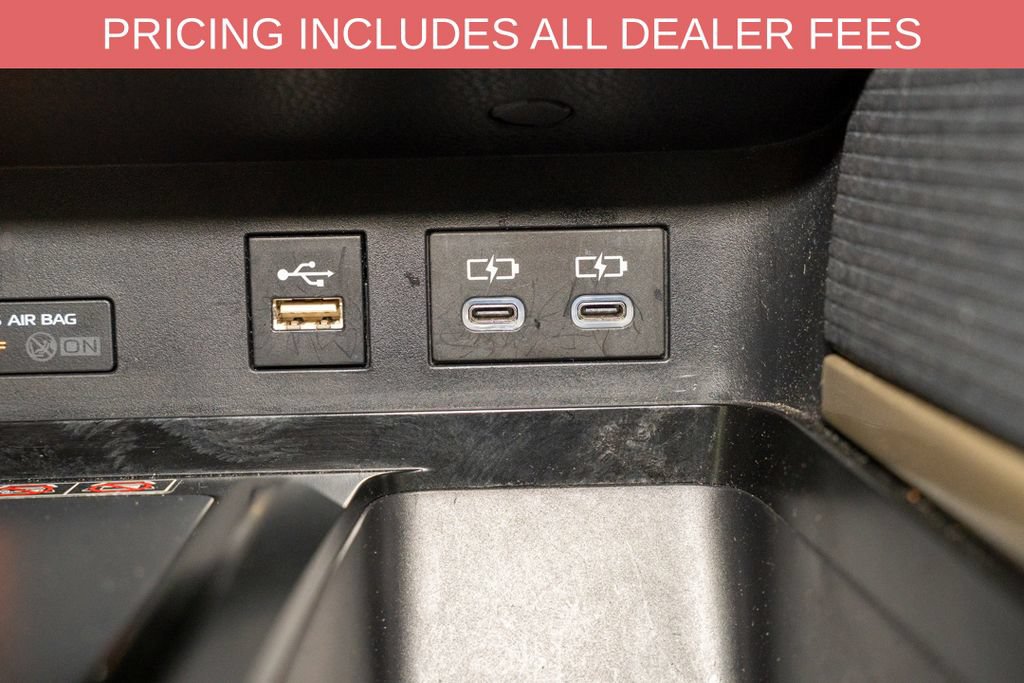 Used 2025 Toyota Camry SE FWD image 14
