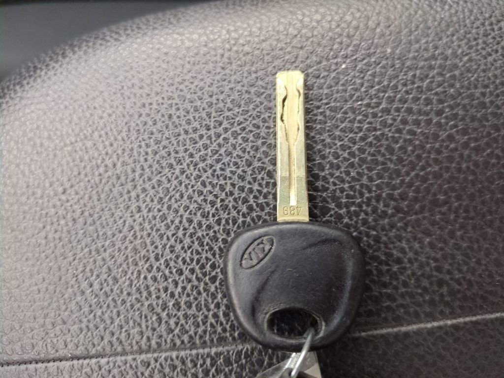 Used 2012 Kia Sorento LX image 31