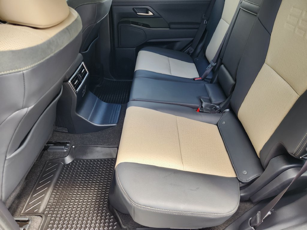 Used 2024 Lexus GX 550 AWD/4WD image 30