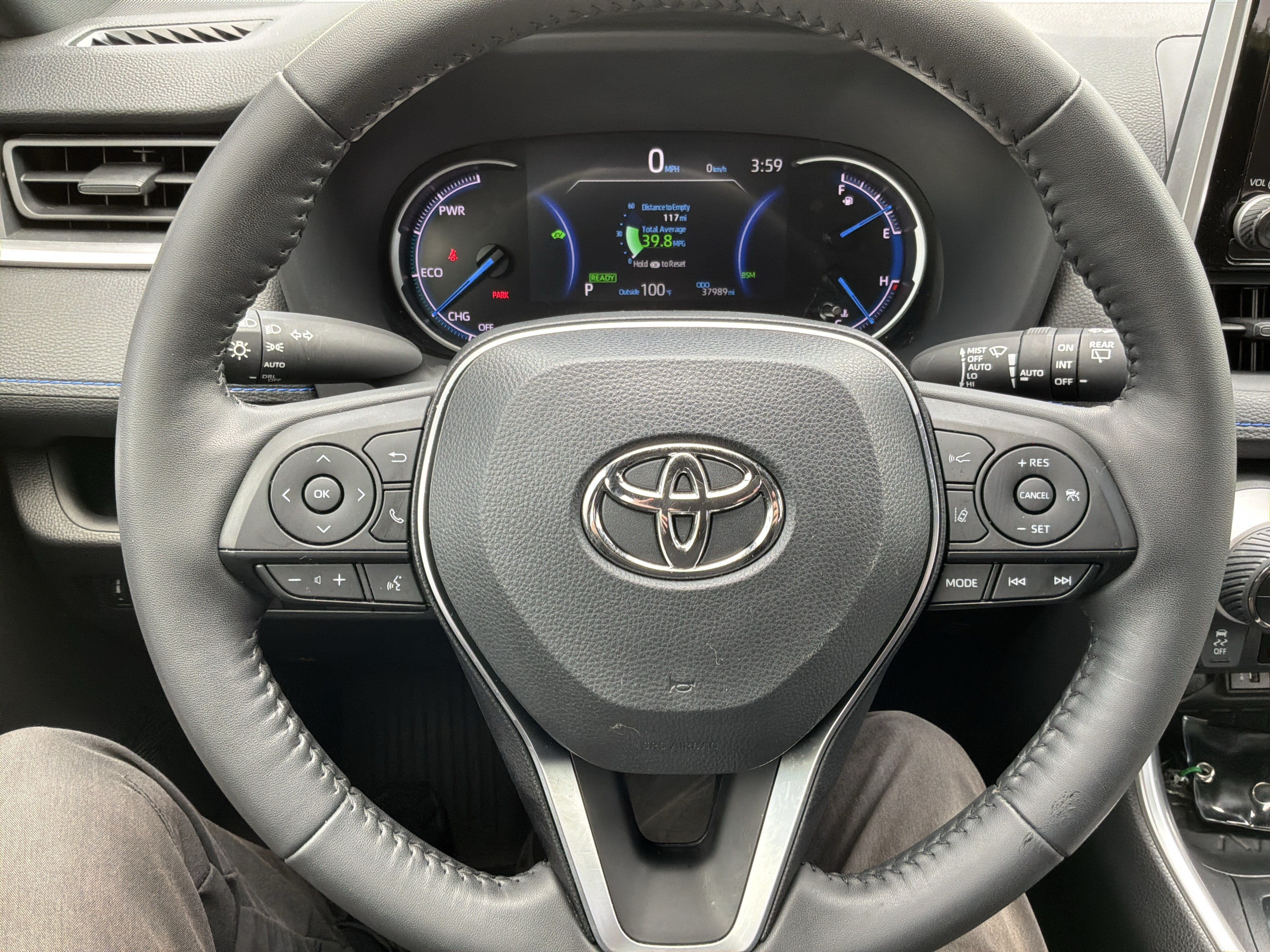Used 2024 Toyota RAV4 SE w/ Weather Package AWD/4WD image 18