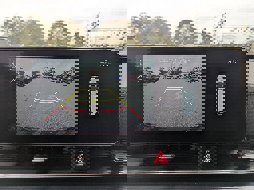 Certified 2025 Kia Carnival image 21