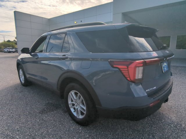 New 2027 Ford Explorer Active RWD image 7