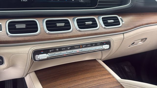 Certified 2023 Mercedes-Benz GLS 450 4MATIC image 36