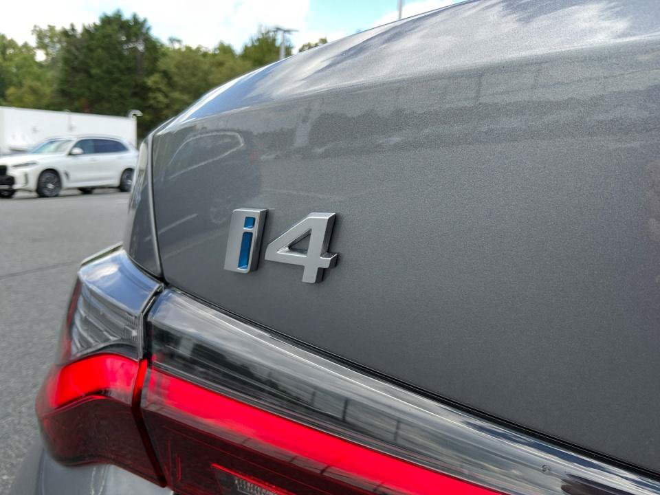 Used 2023 BMW i4 eDrive40 RWD image 14