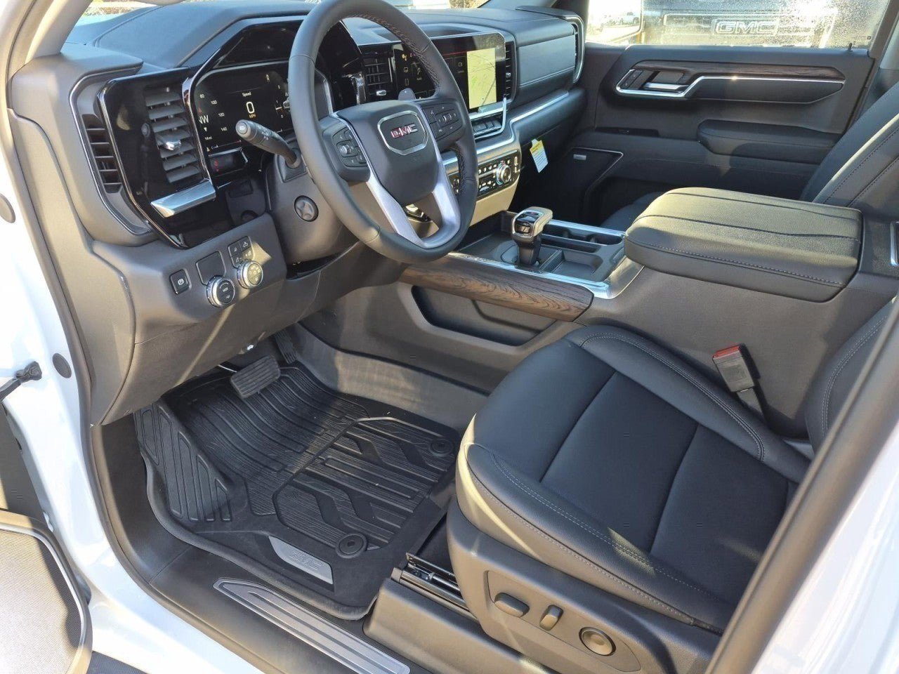 New 2026 GMC Sierra 1500 SLT RWD image 9