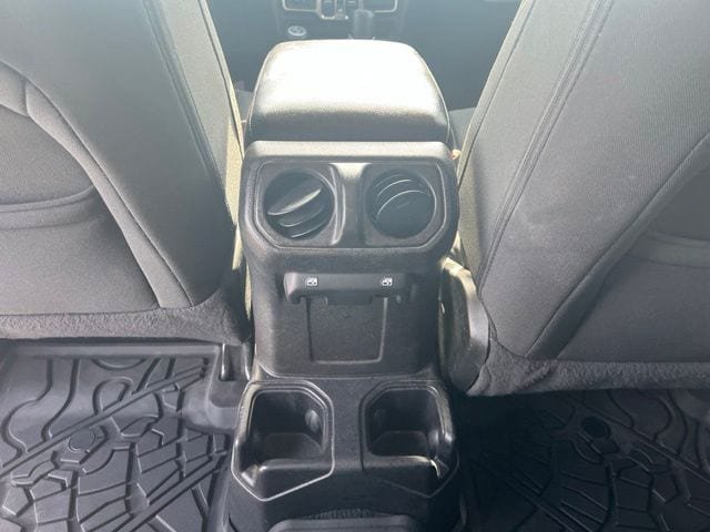 Used 2020 Jeep Wrangler Unlimited Sport S AWD/4WD image 21