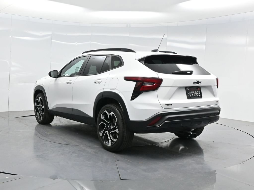 Used 2024 Chevrolet Trax RS w/ Sunroof Package image 6