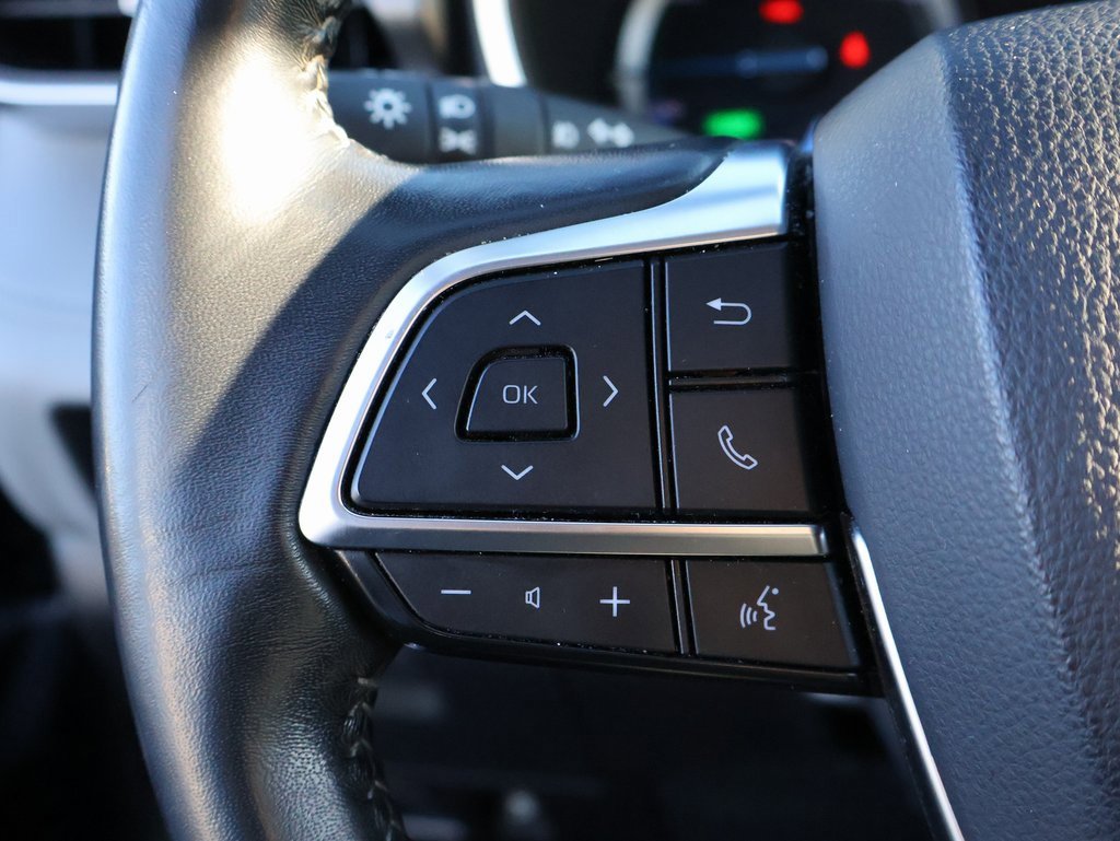 Used 2020 Toyota Highlander XLE image 35