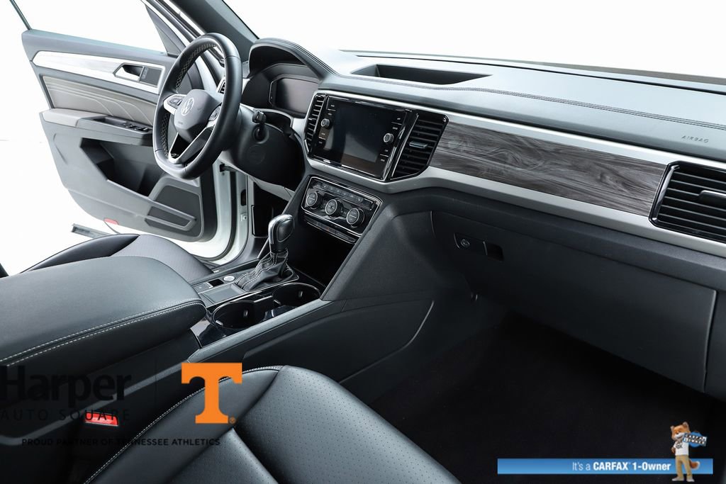 Used 2023 Volkswagen Atlas Cross Sport SE w/ Panoramic Sunroof Package FWD image 33