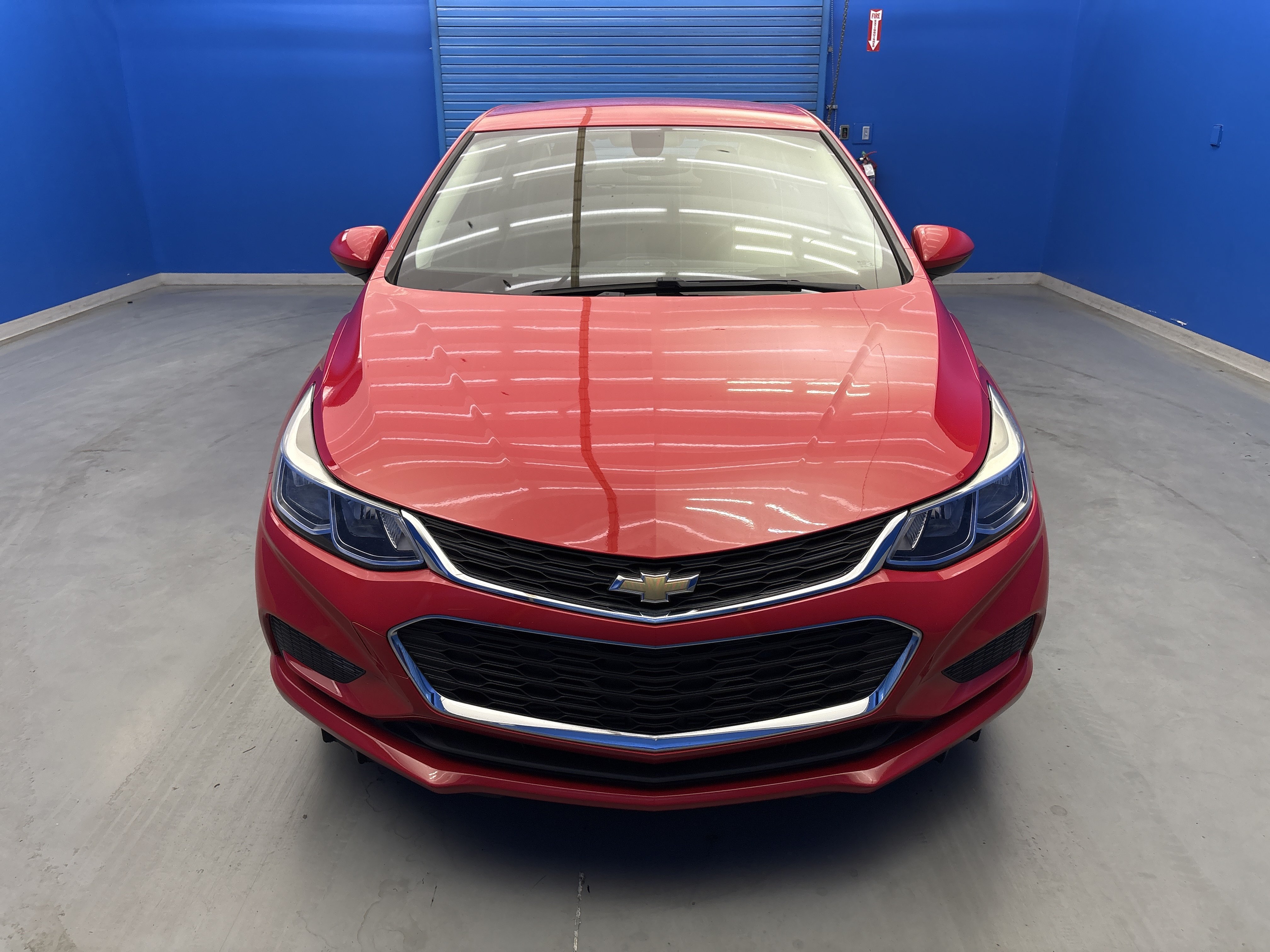 Used 2018 Chevrolet Cruze LS FWD image 3