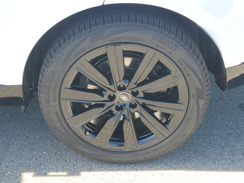 Certified 2025 Land Rover Range Rover Autobiography AWD/4WD image 6