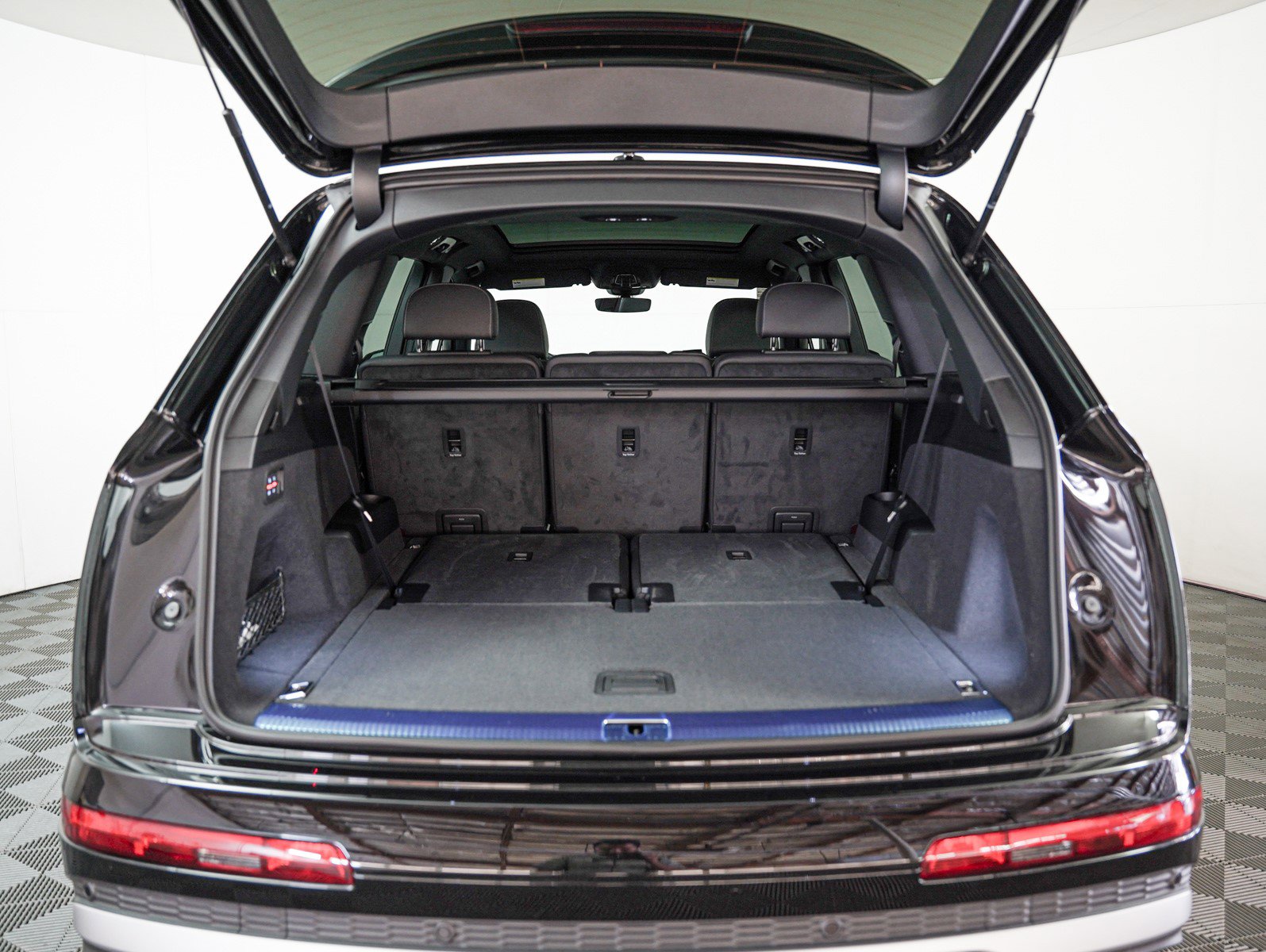 New 2025 Audi Q7 3.0T Premium Plus image 8