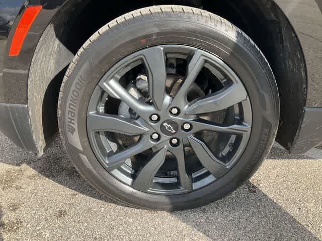 Used 2023 Chevrolet Equinox RS AWD/4WD image 11