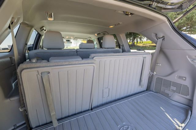 Used 2018 Toyota Highlander LE AWD/4WD image 8