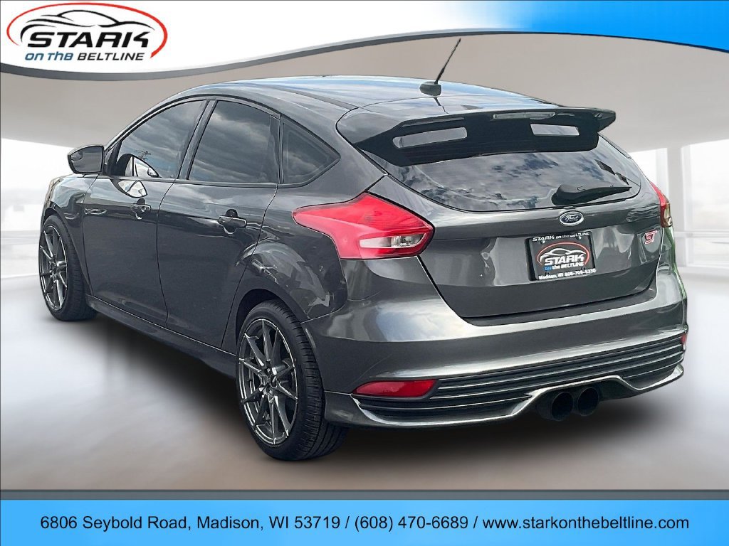 Used 2018 Ford Focus ST FWD image 4