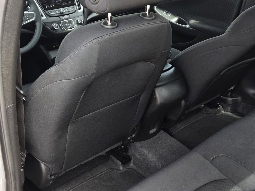 Used 2025 Chevrolet Malibu RS image 27
