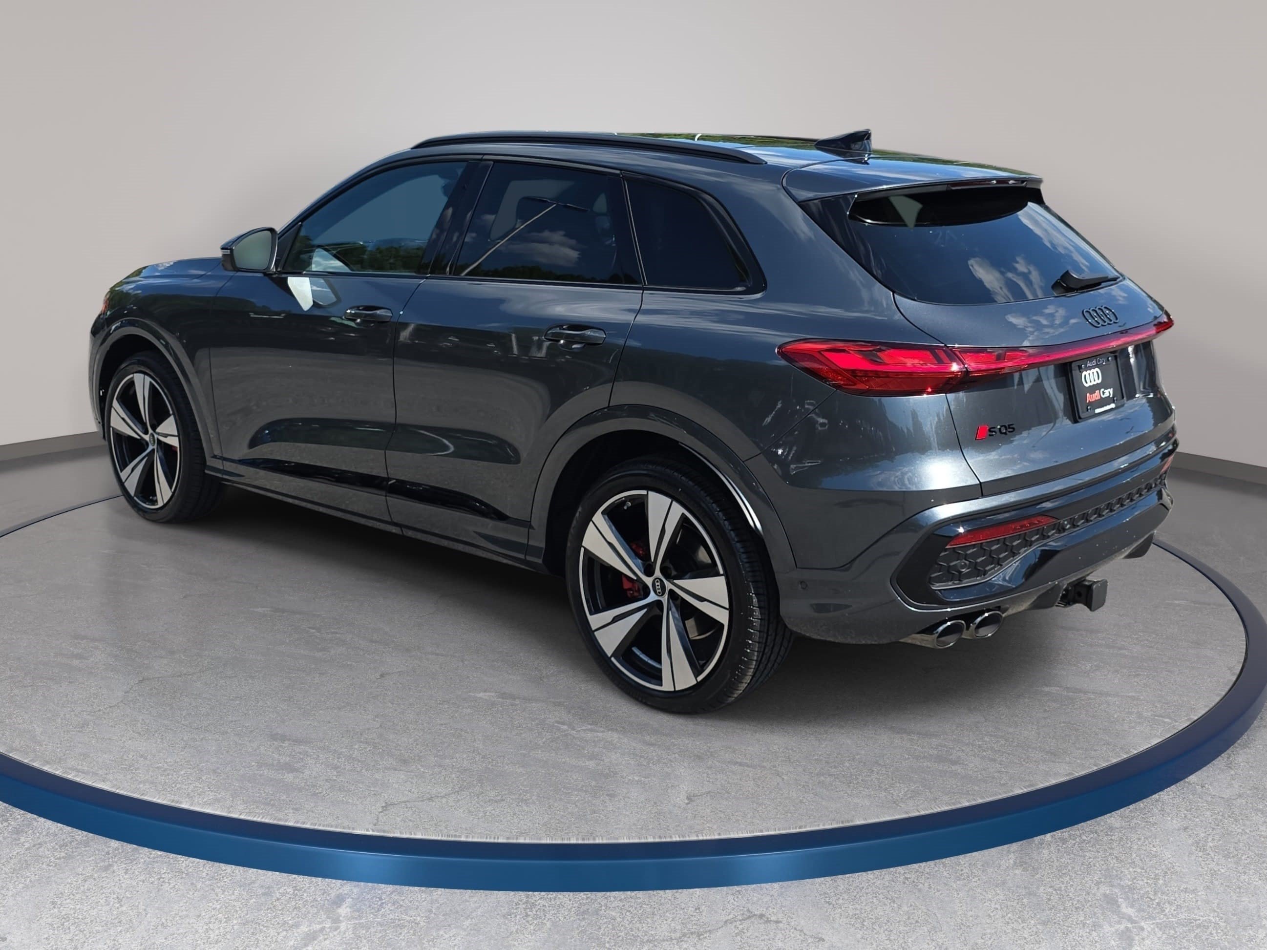 New 2026 Audi SQ5 Prestige AWD/4WD image 7