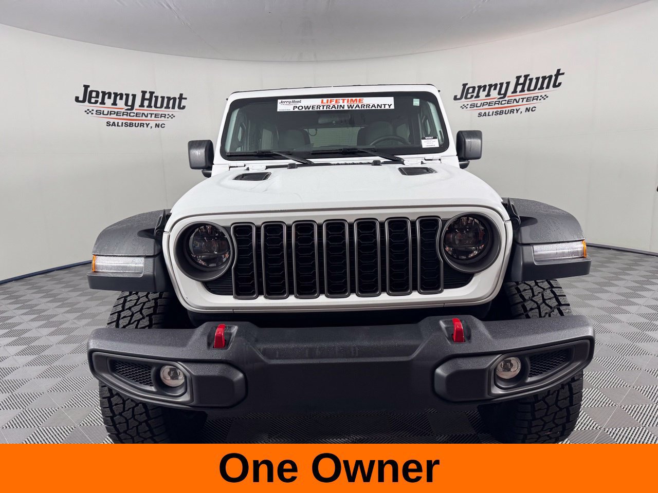 Used 2025 Jeep Wrangler Unlimited Rubicon AWD/4WD image 4