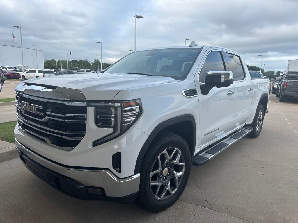 Used 2022 GMC Sierra 1500 SLT w/ SLT Convenience Package AWD/4WD image 1