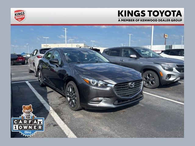 Used 2018 MAZDA MAZDA3 Touring FWD video 1