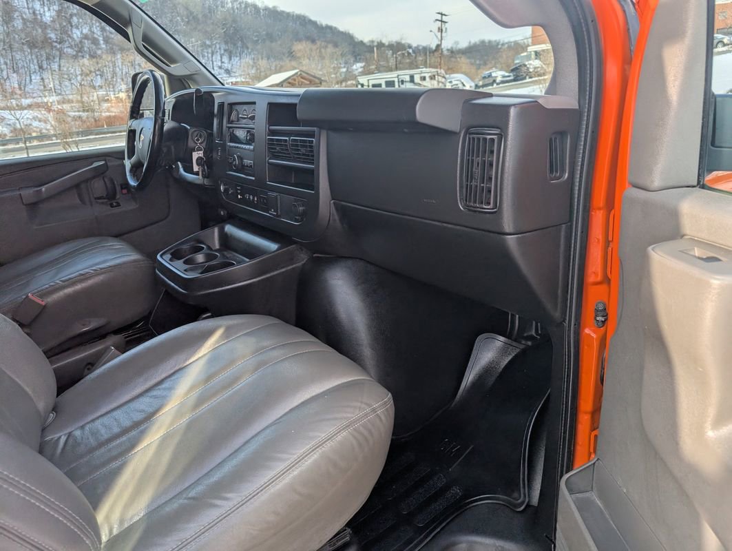 Used 2020 Chevrolet Express 2500 w/ Driver Convenience Package image 17