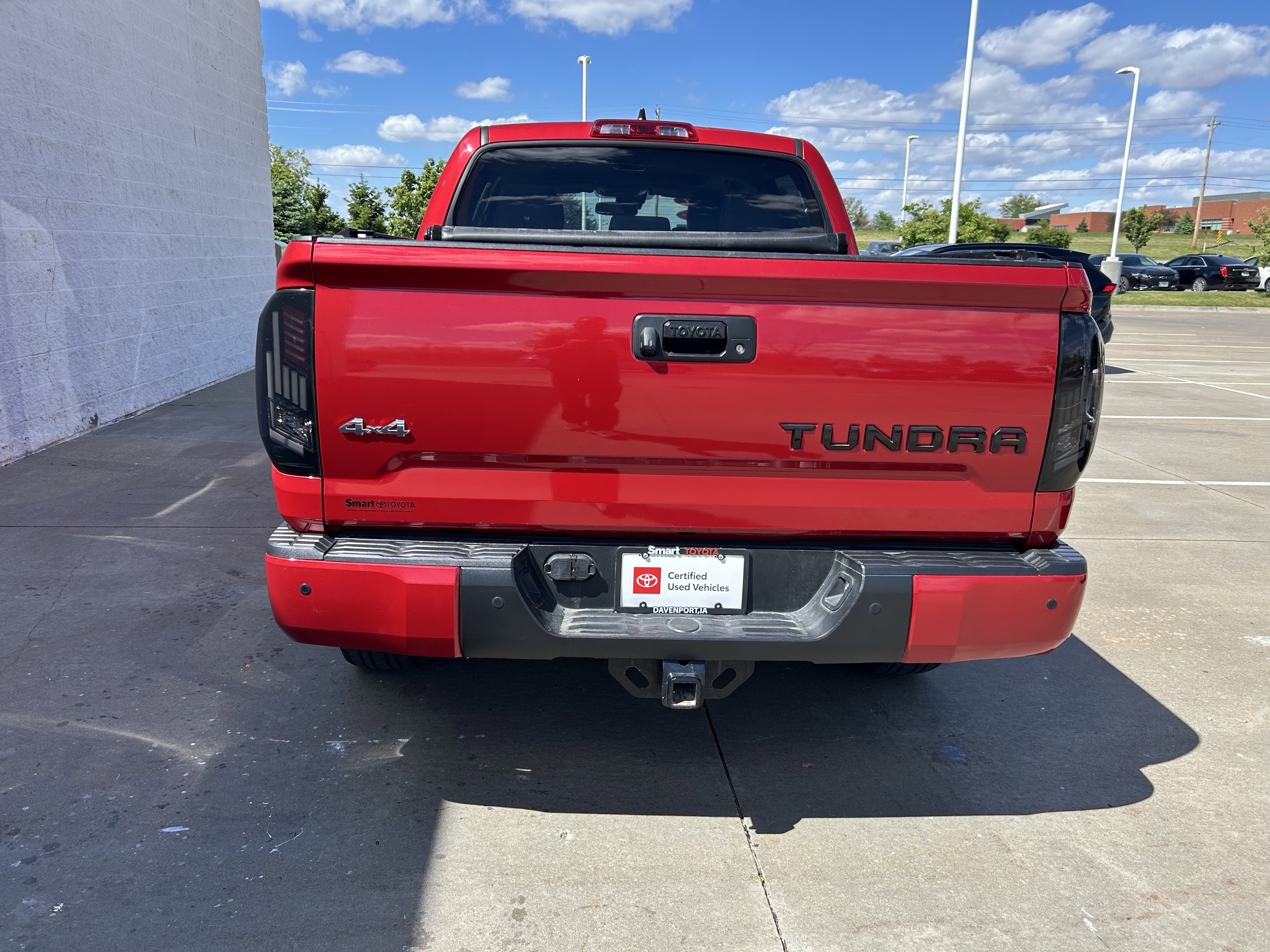 Used 2020 Toyota Tundra Limited w/ Limited Premium Package AWD/4WD image 5
