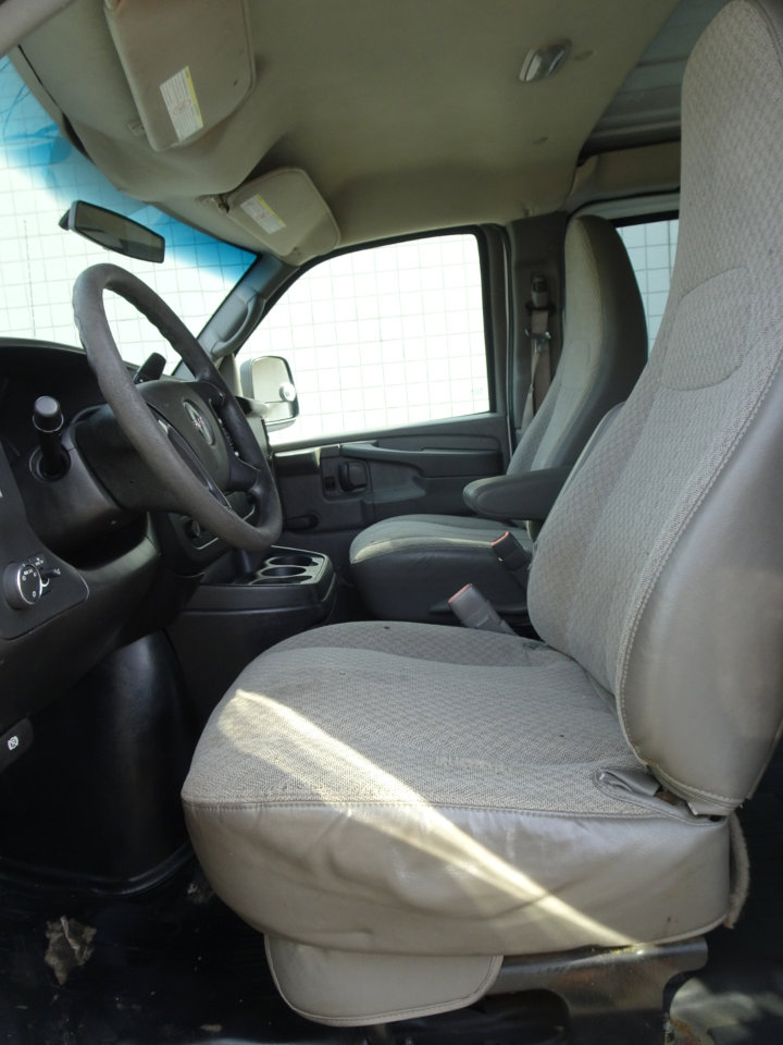 Used 2013 GMC Savana 2500 image 12