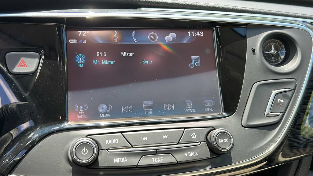 Used 2017 Buick Envision Essence w/ LPO, Hit The Road Package AWD/4WD image 17