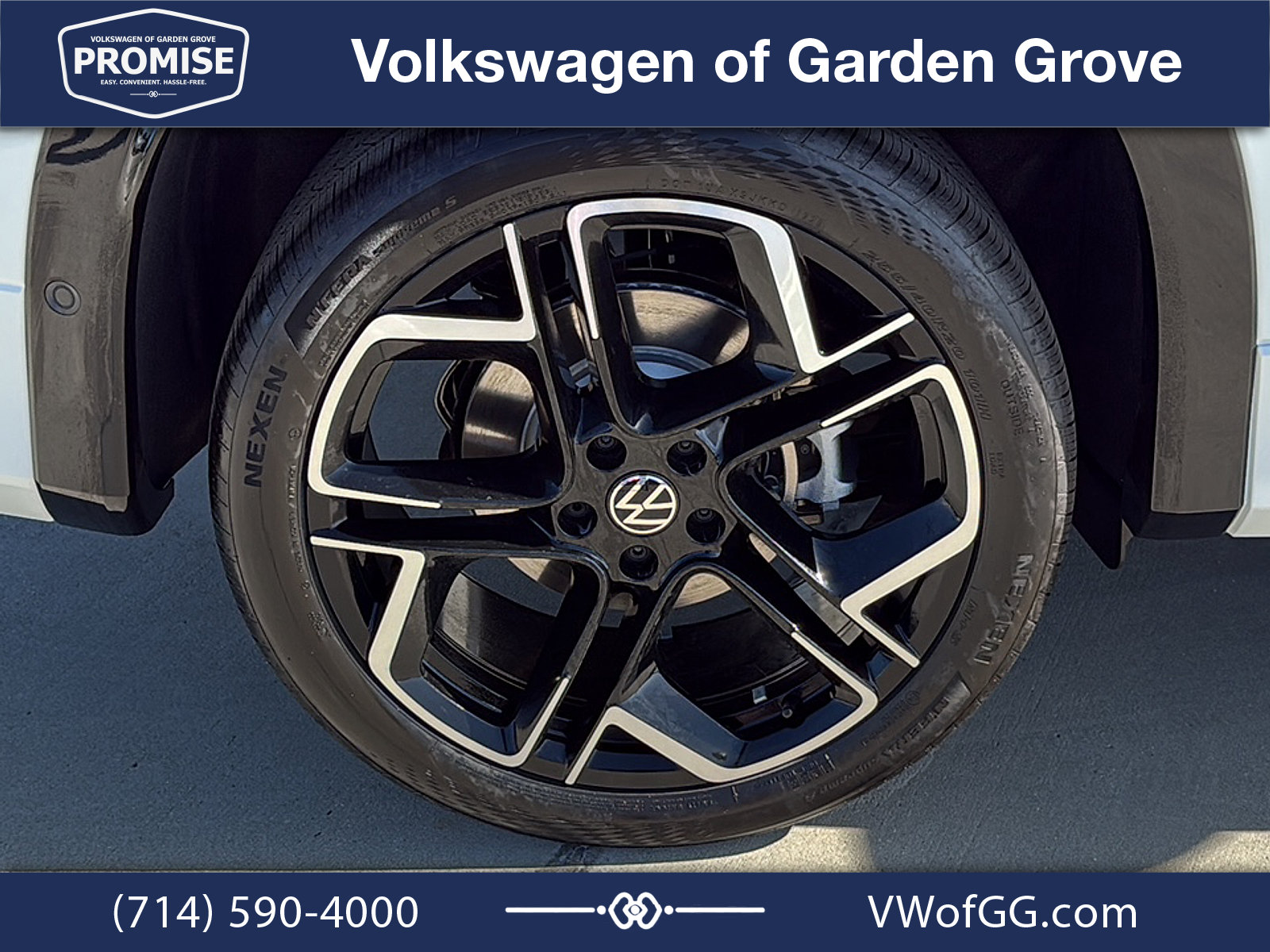 New 2026 Volkswagen Tiguan SEL R-Line AWD/4WD image 10