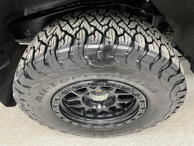 Used 2019 Toyota 4Runner SR5 image 16