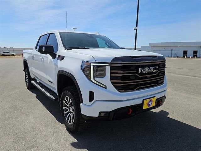 Used 2023 GMC Sierra 1500 AT4X image 1