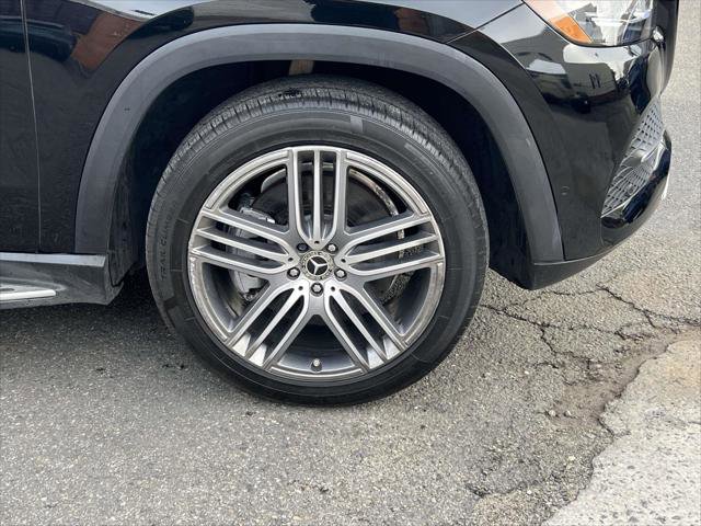Used 2022 Mercedes-Benz GLS 450 4MATIC image 9
