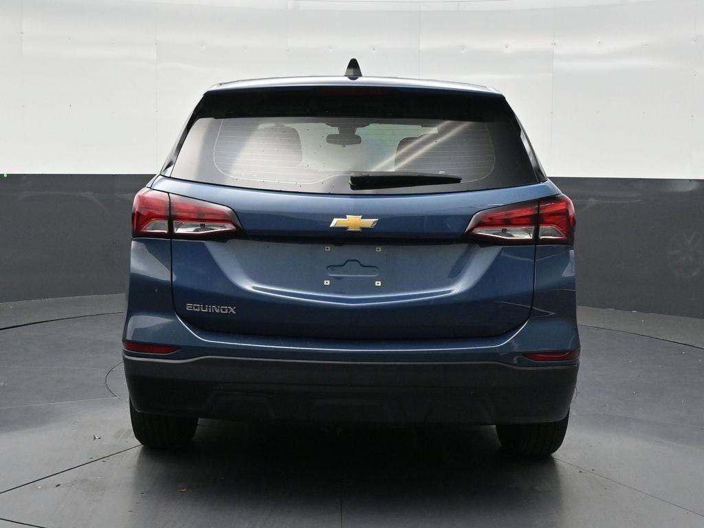 Used 2024 Chevrolet Equinox LS FWD image 4