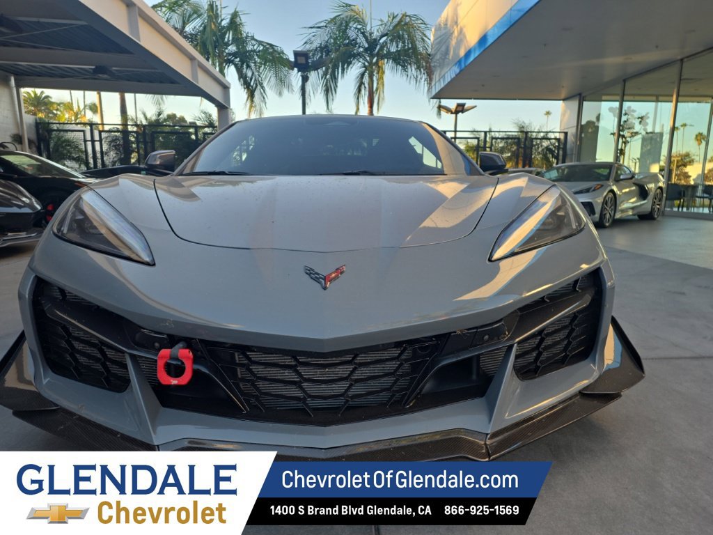 Used 2024 Chevrolet Corvette Z06 w/ Z07 Performance Package RWD image 12