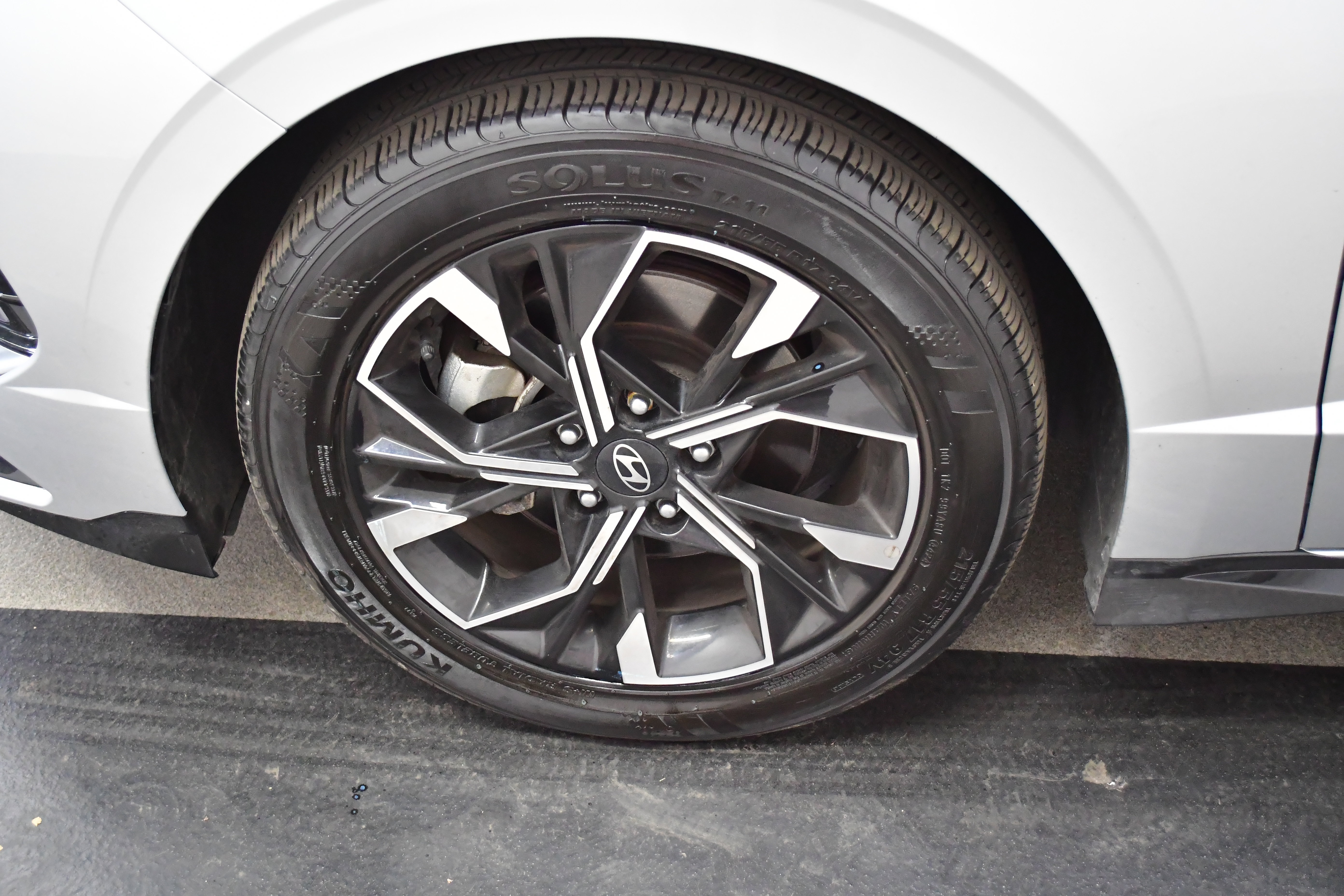 Used 2025 Hyundai Sonata SEL FWD image 33