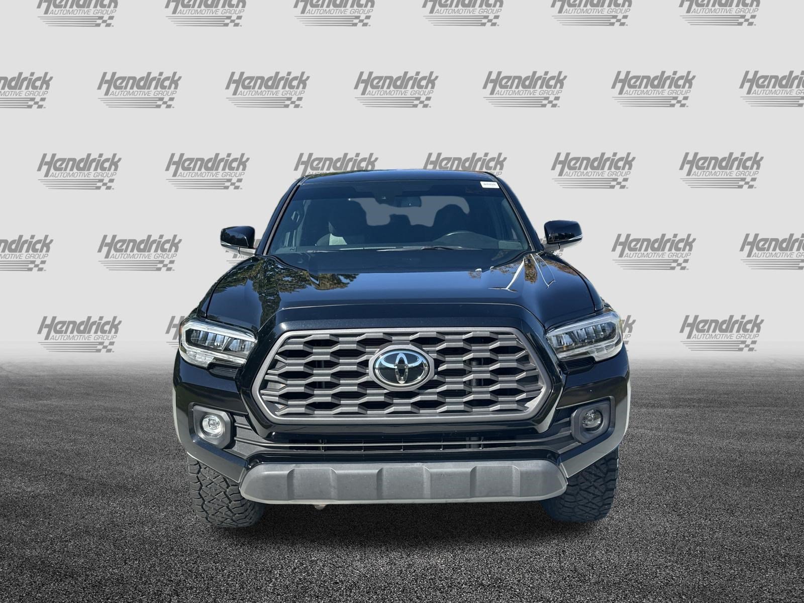 Certified 2022 Toyota Tacoma TRD Off-Road w/ Technology Package AWD/4WD image 3
