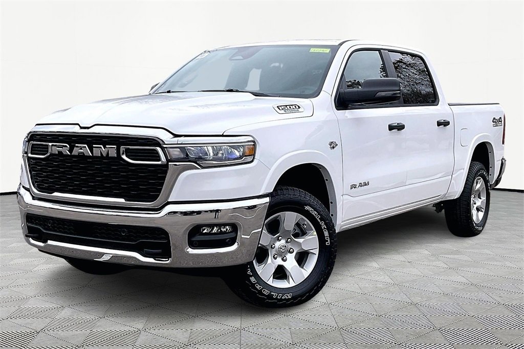New 2026 RAM 1500 4x4 Crew Cab image 2