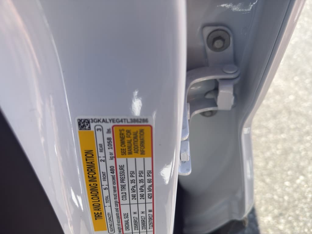 New 2026 GMC Terrain AT4 w/ Convenience Package III AWD/4WD image 25