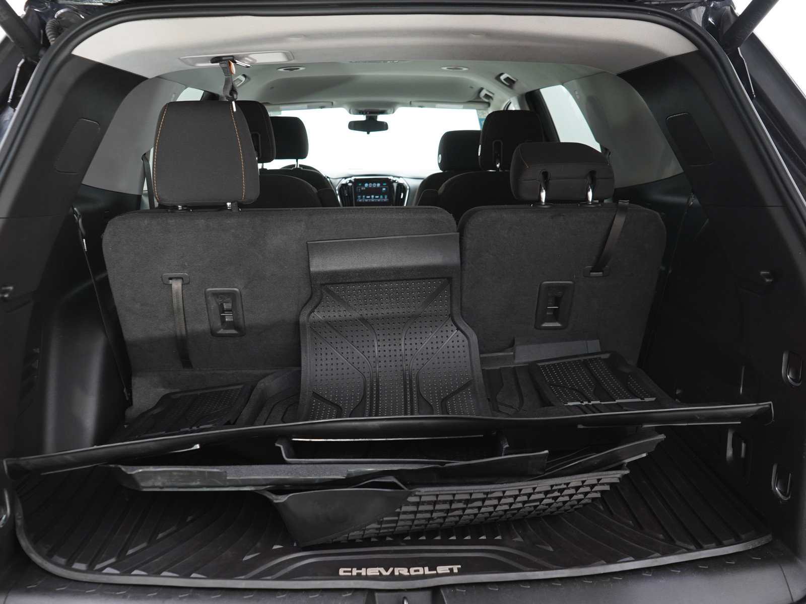 Used 2018 Chevrolet Traverse LT w/ LPO, Floor Liner Package image 9