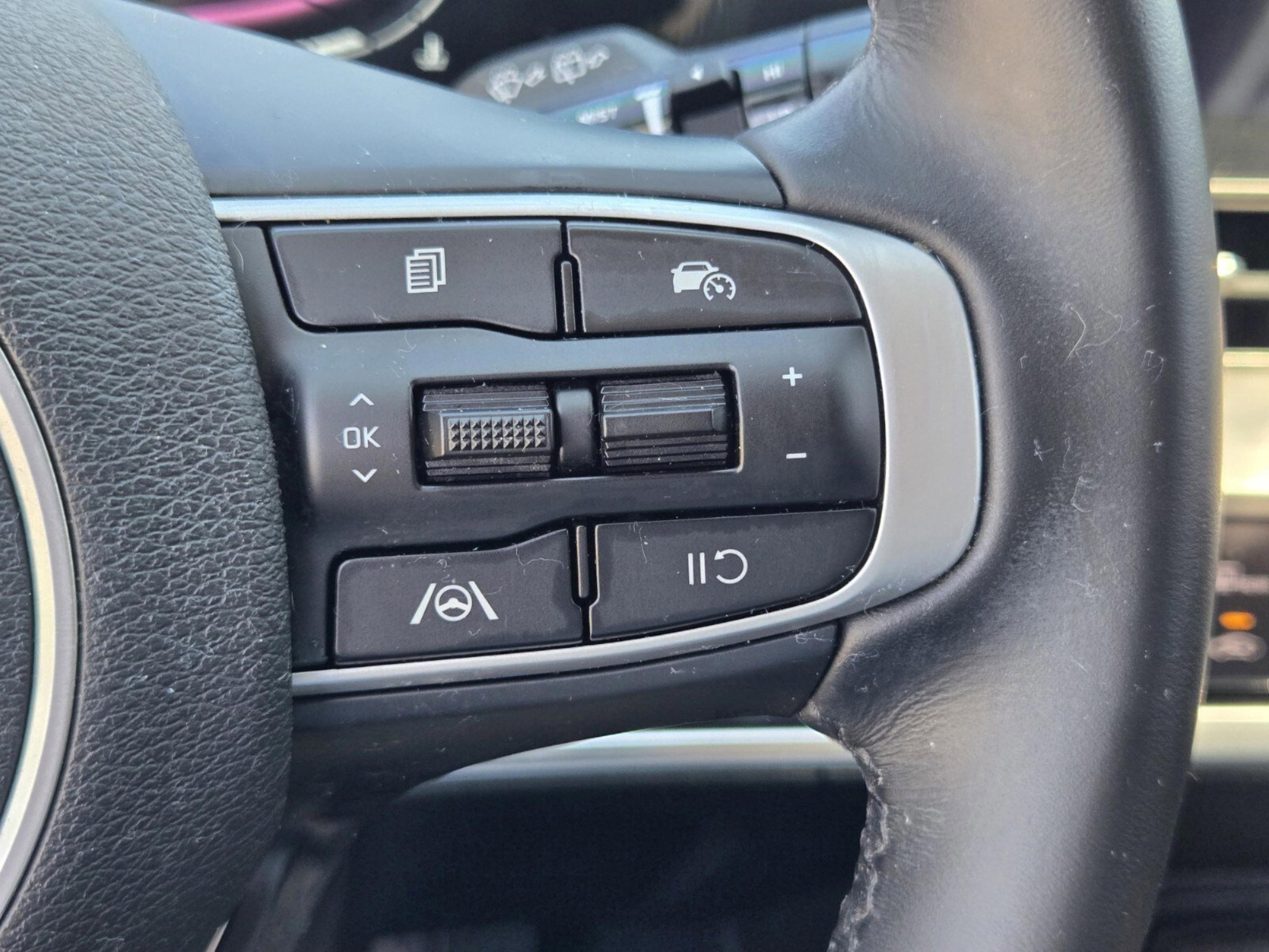 Used 2024 Kia Sportage EX image 49