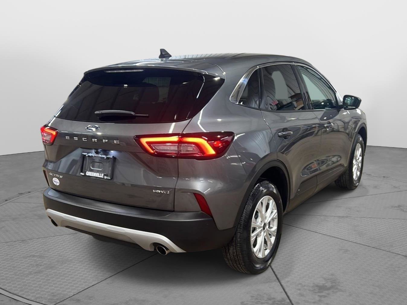 Used 2023 Ford Escape Active image 6