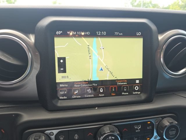 Used 2020 Jeep Wrangler Unlimited Sahara AWD/4WD image 16