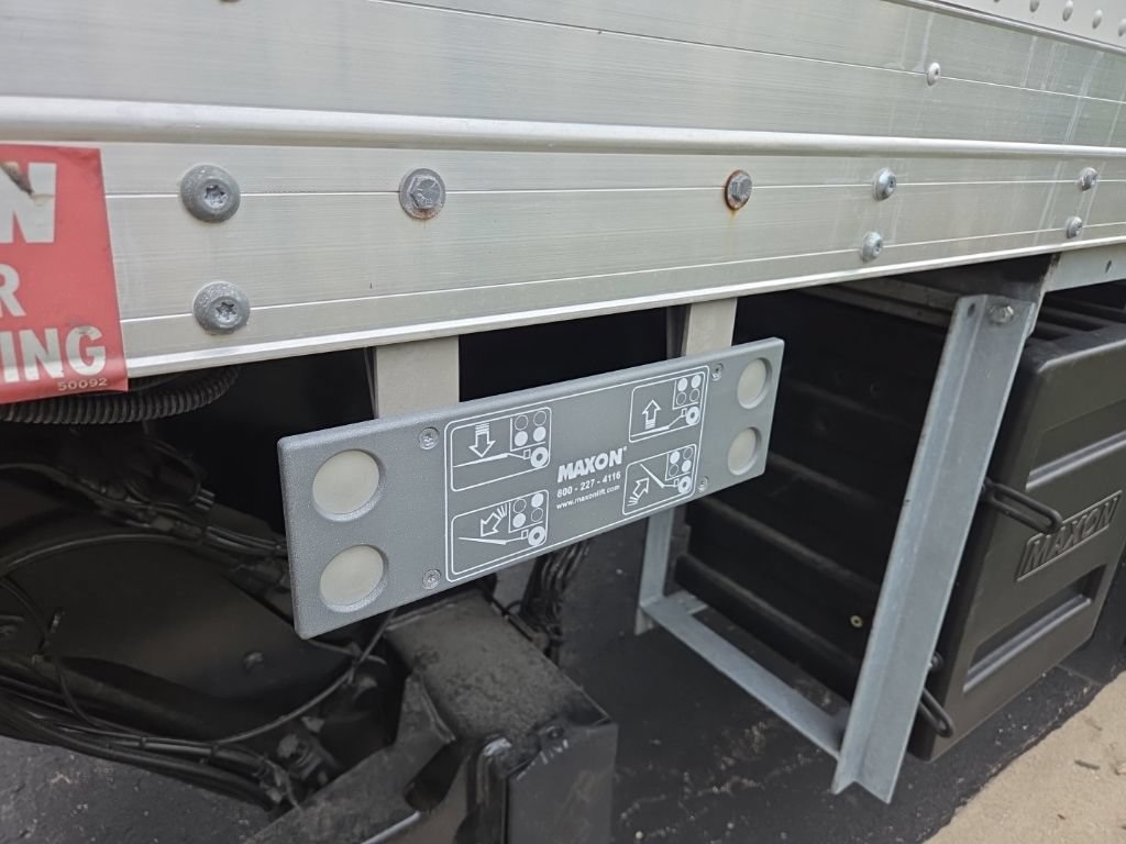 Used 2021 Ford F650 2WD Regular Cab Super Duty image 10
