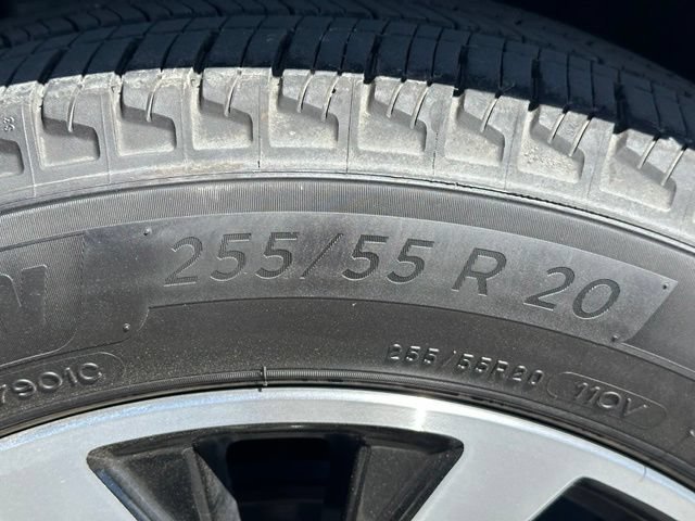 Used 2025 Ford Explorer ST-Line AWD/4WD image 15