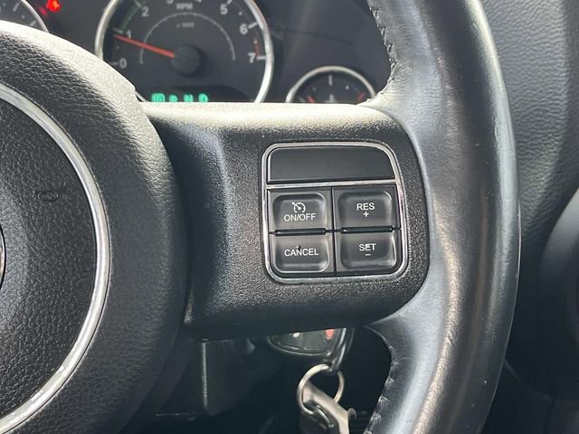 Used 2016 Jeep Wrangler Unlimited Sahara w/ Connectivity Group image 16