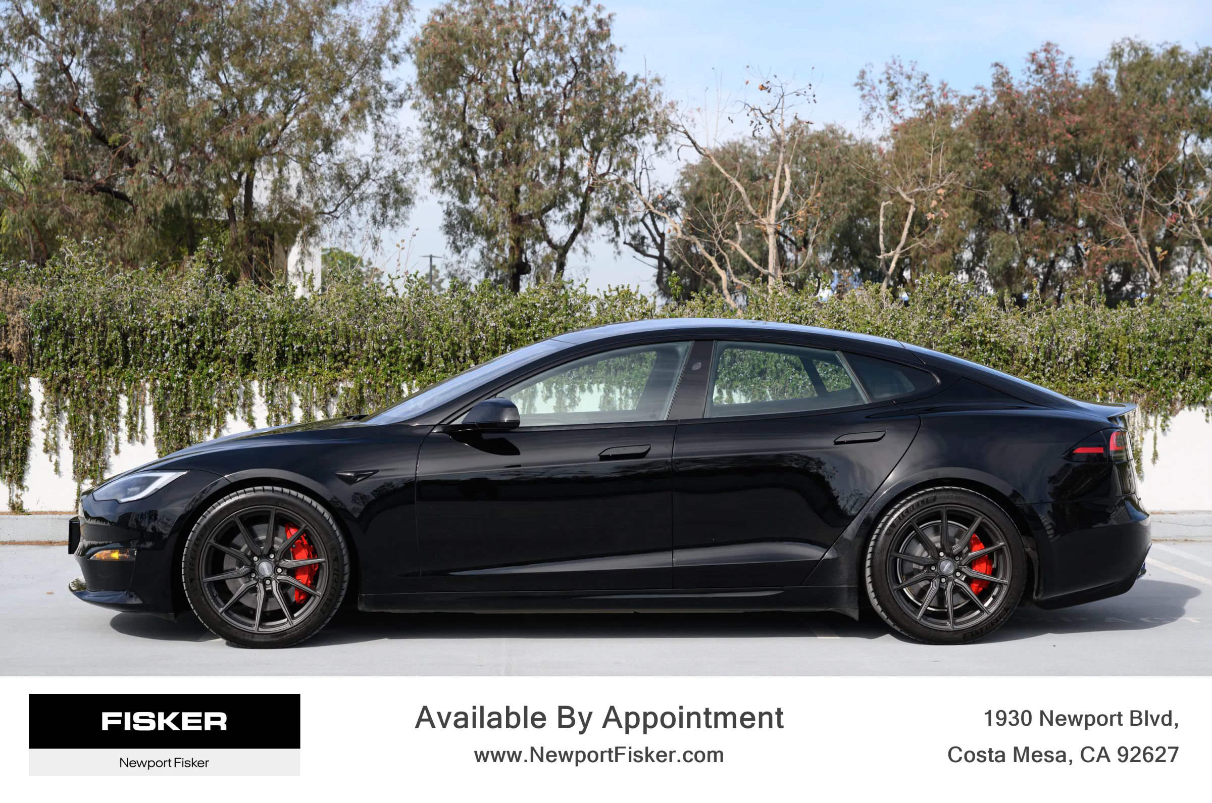Used 2023 Tesla Model S Plaid image 2