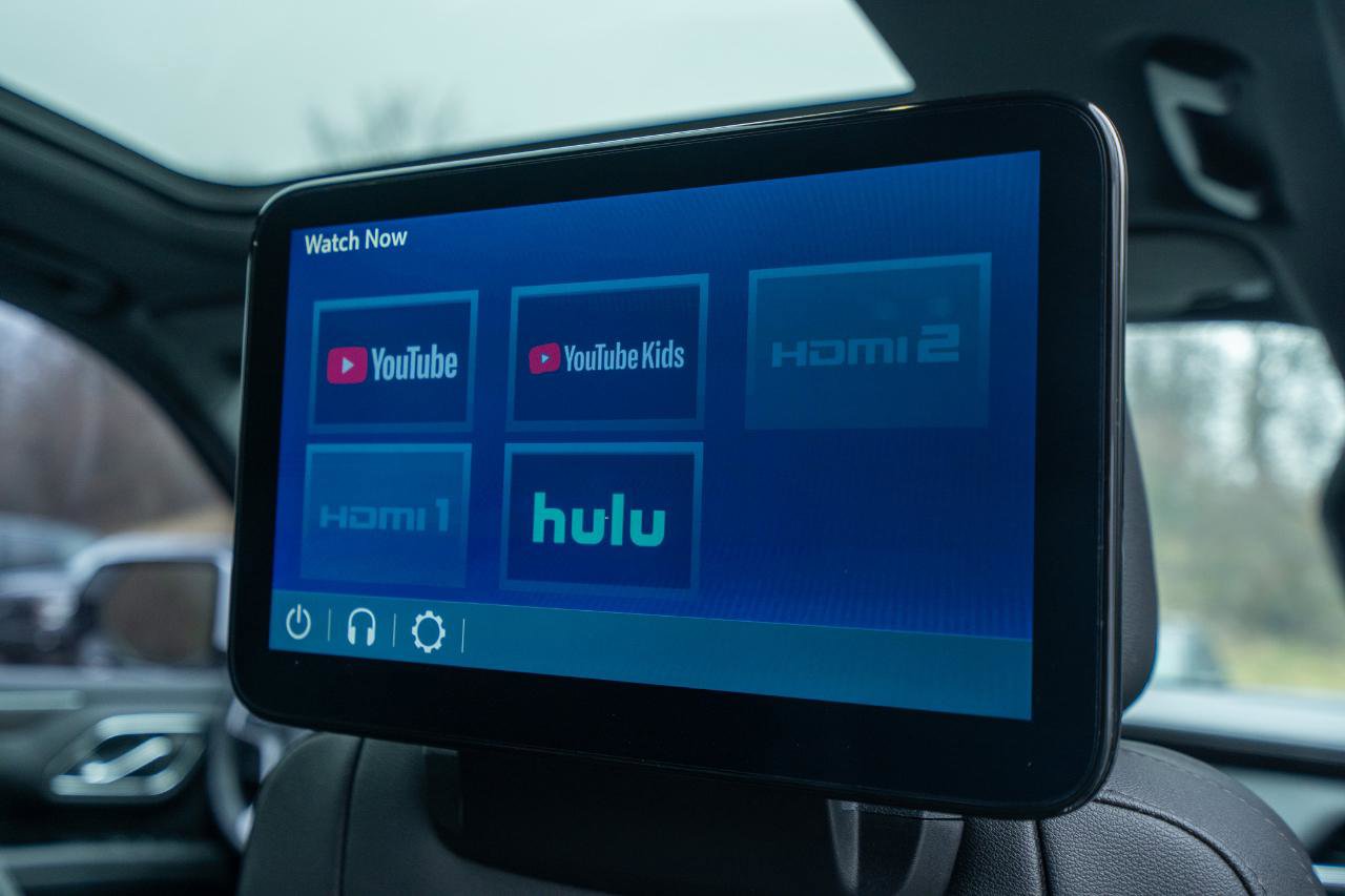 Used 2023 Chevrolet Tahoe LT w/ Luxury Package image 19