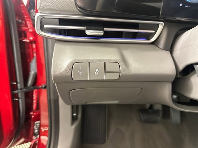 Certified 2024 Hyundai Elantra SEL image 18
