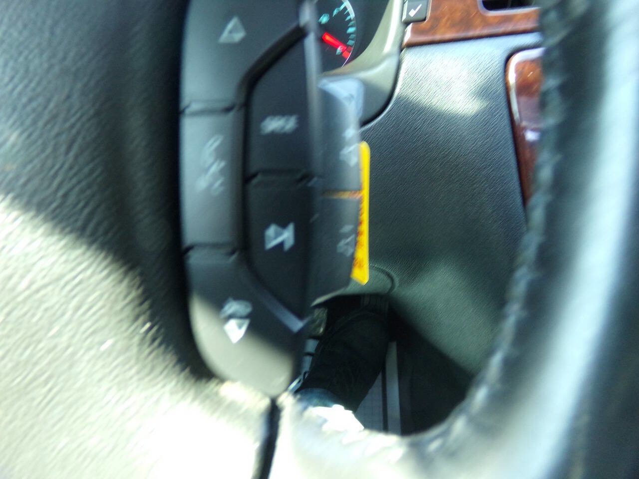 Used 2011 Chevrolet Impala LT w/ Luxury Edition Package image 14