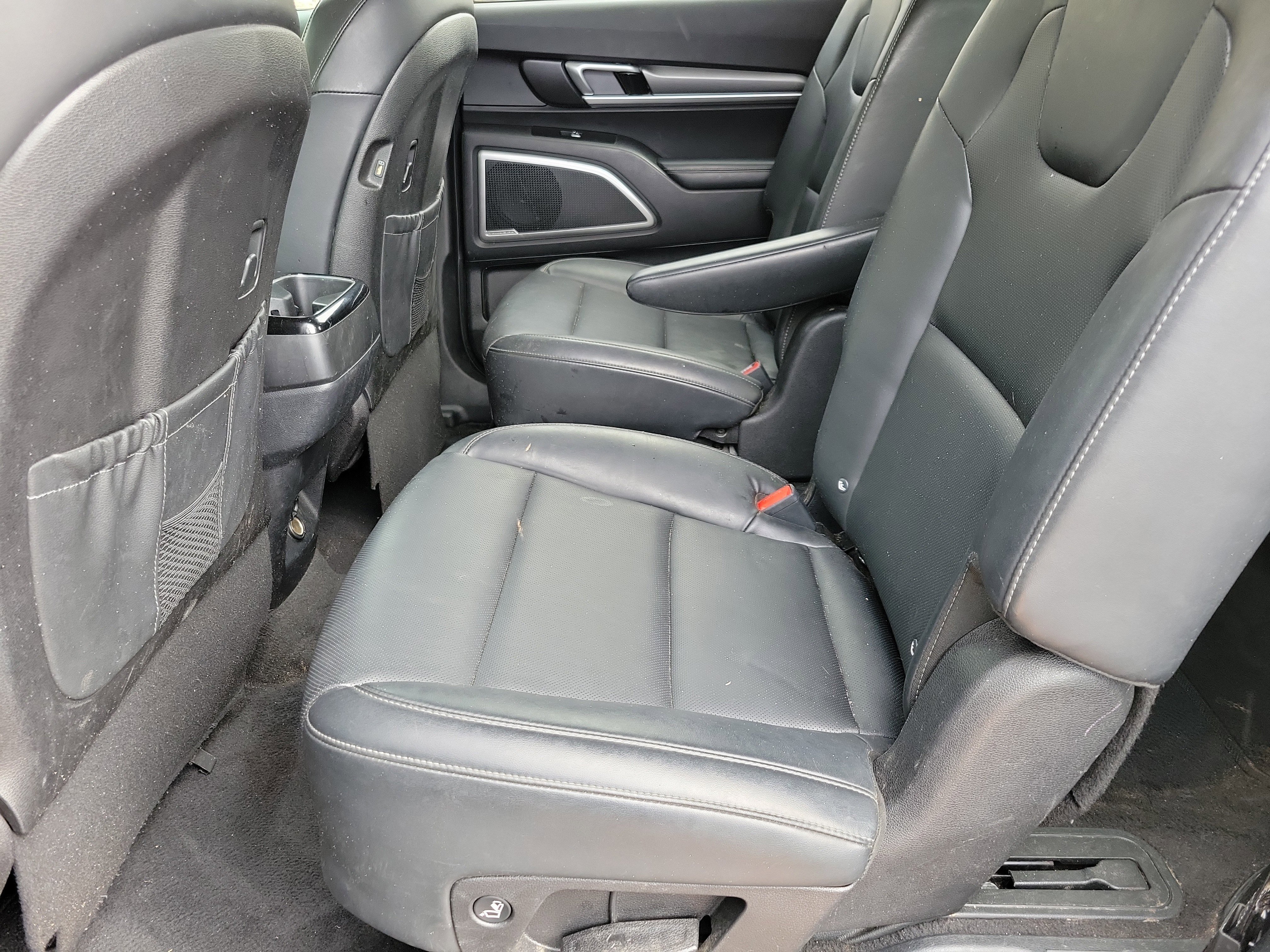 Used 2022 Kia Telluride S image 9